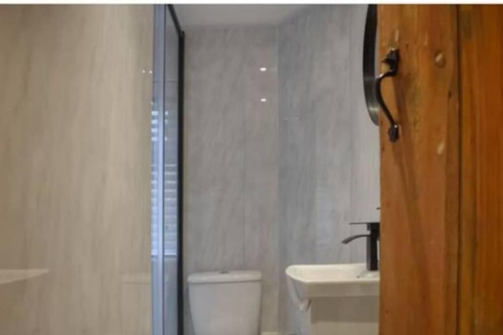Beautiful Renovated Cottage In Mersham Ashford Kent Exterior photo