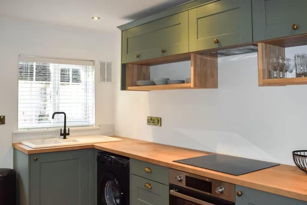 Beautiful Renovated Cottage In Mersham Ashford Kent Exterior photo